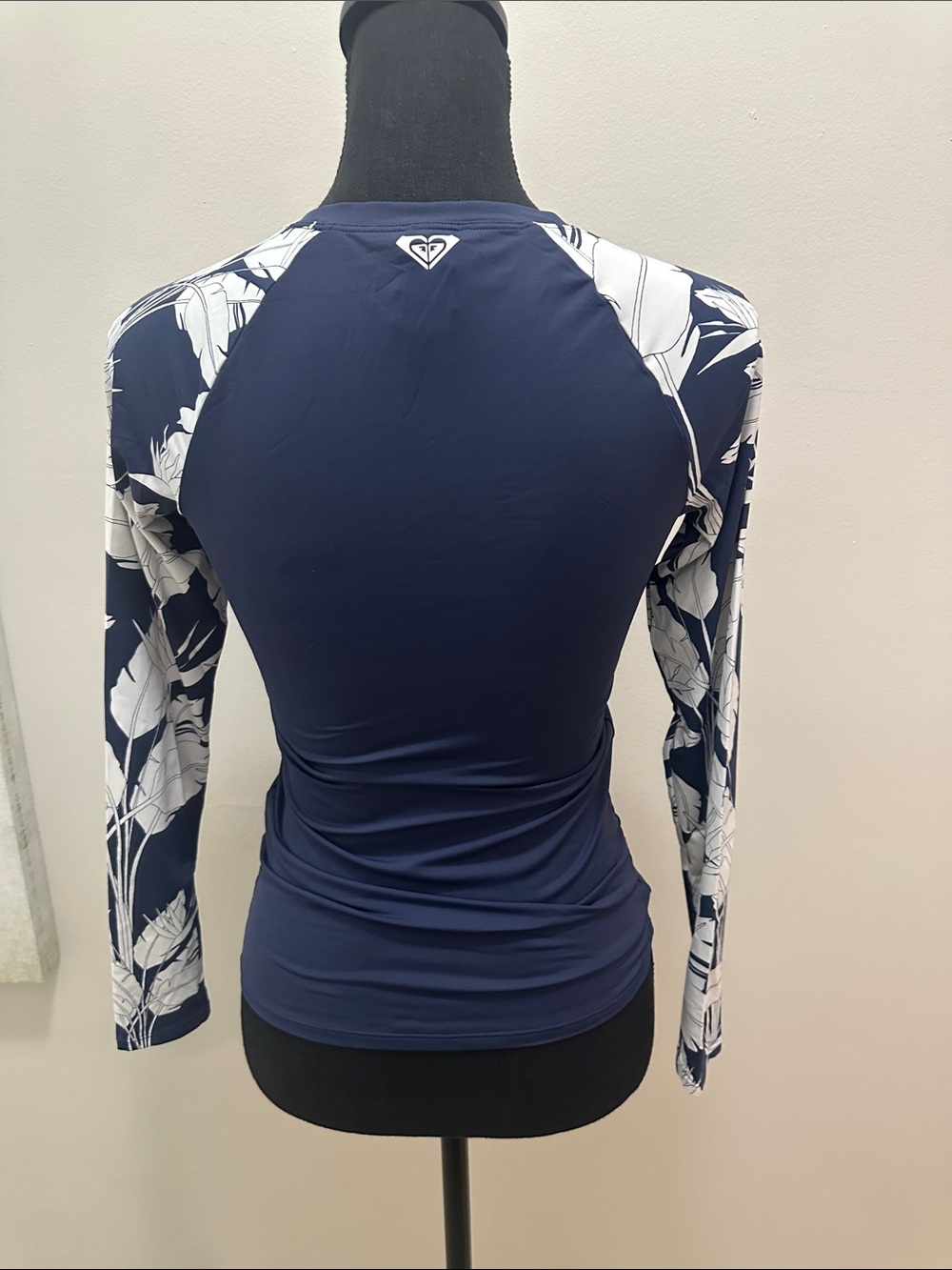Roxy Rashguard - Picture 3 of 3